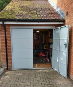 Thatcham Garage Doors| White Side-hinge Garage Door